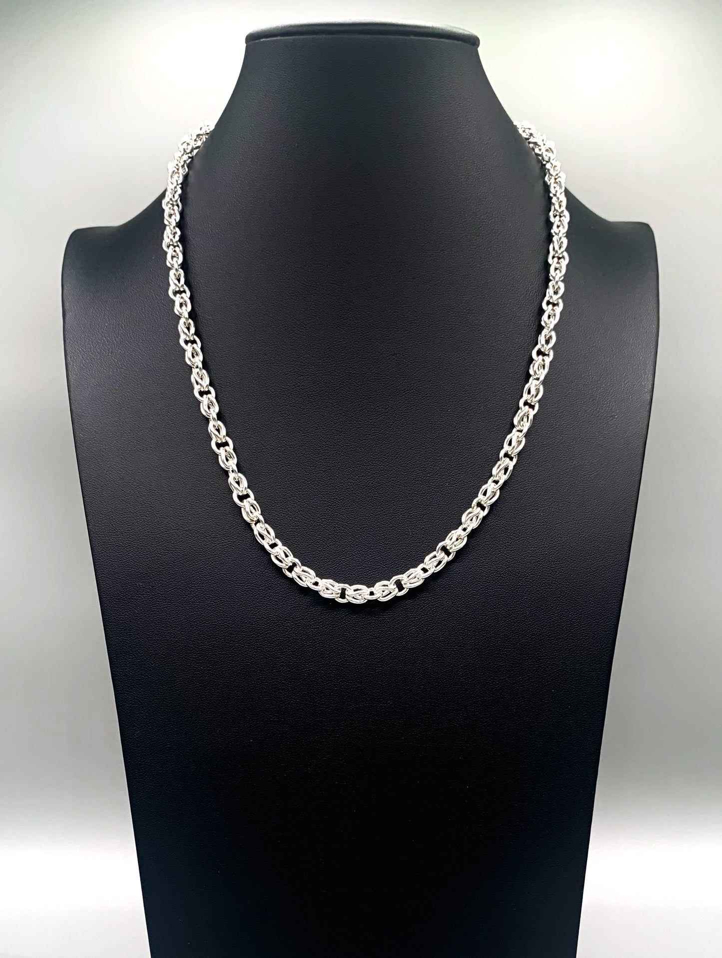 Legacy Anniversary Chain