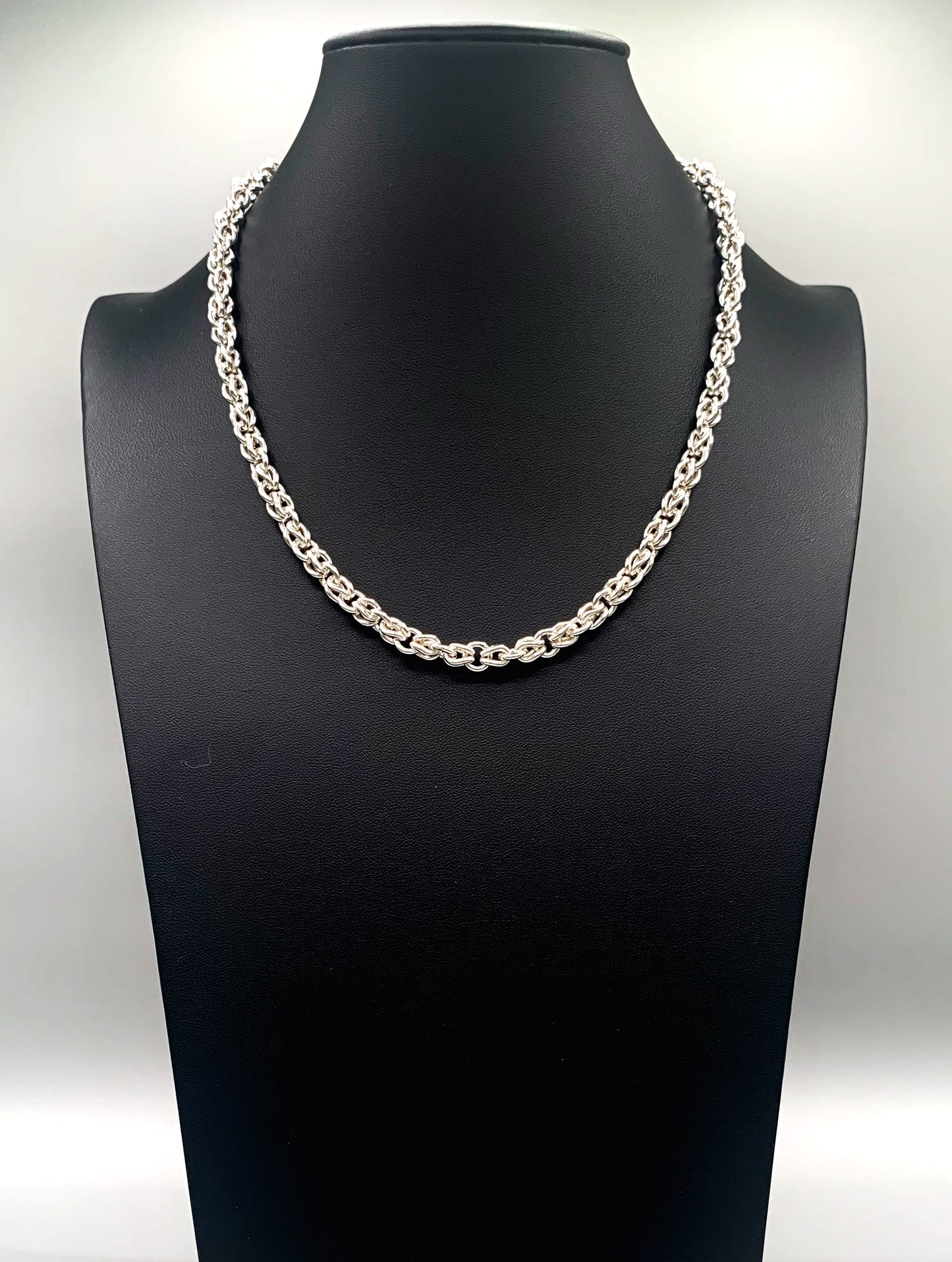 Stronghold Anniversary Chain