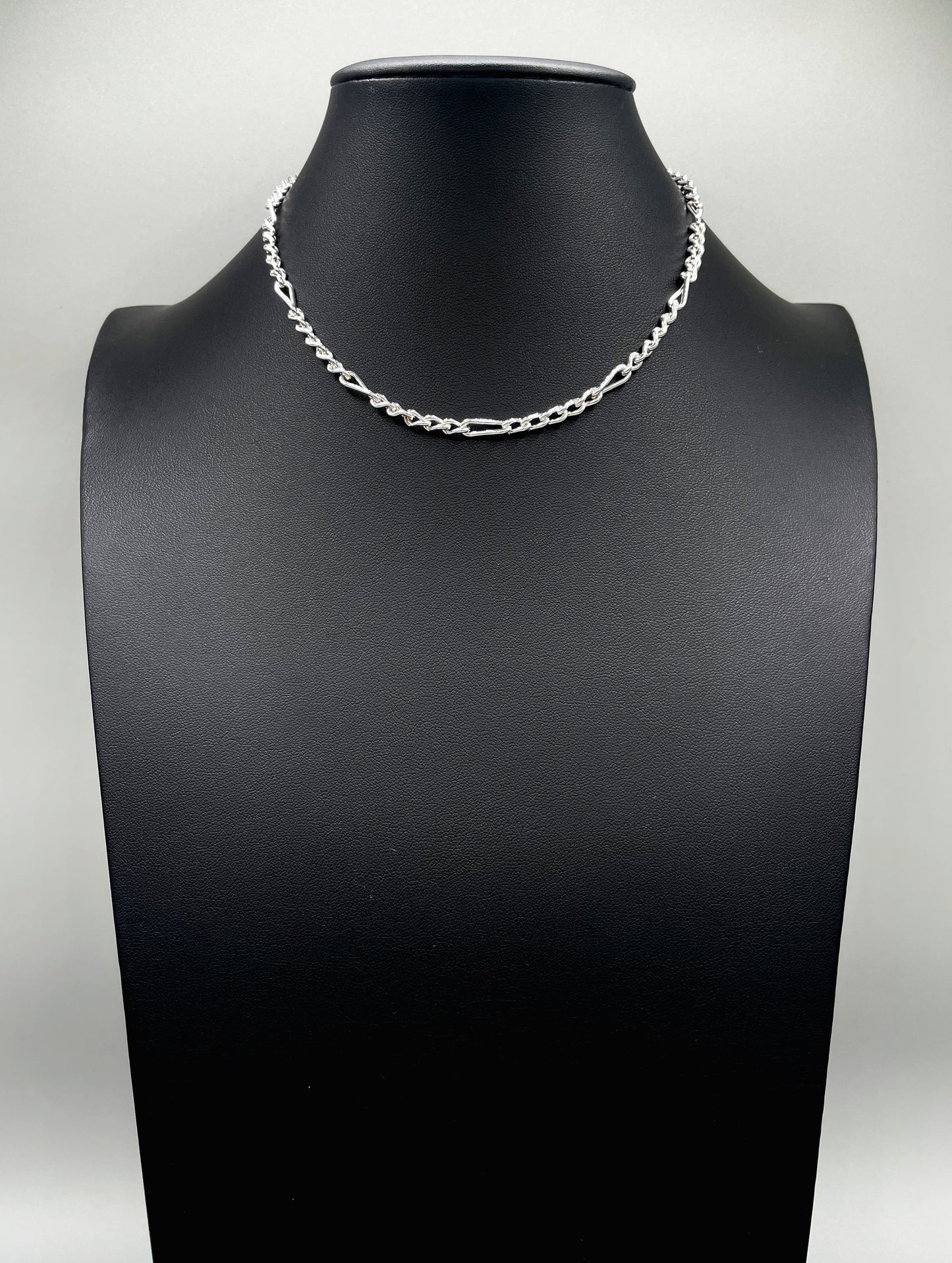Stronghold Armoni Chain