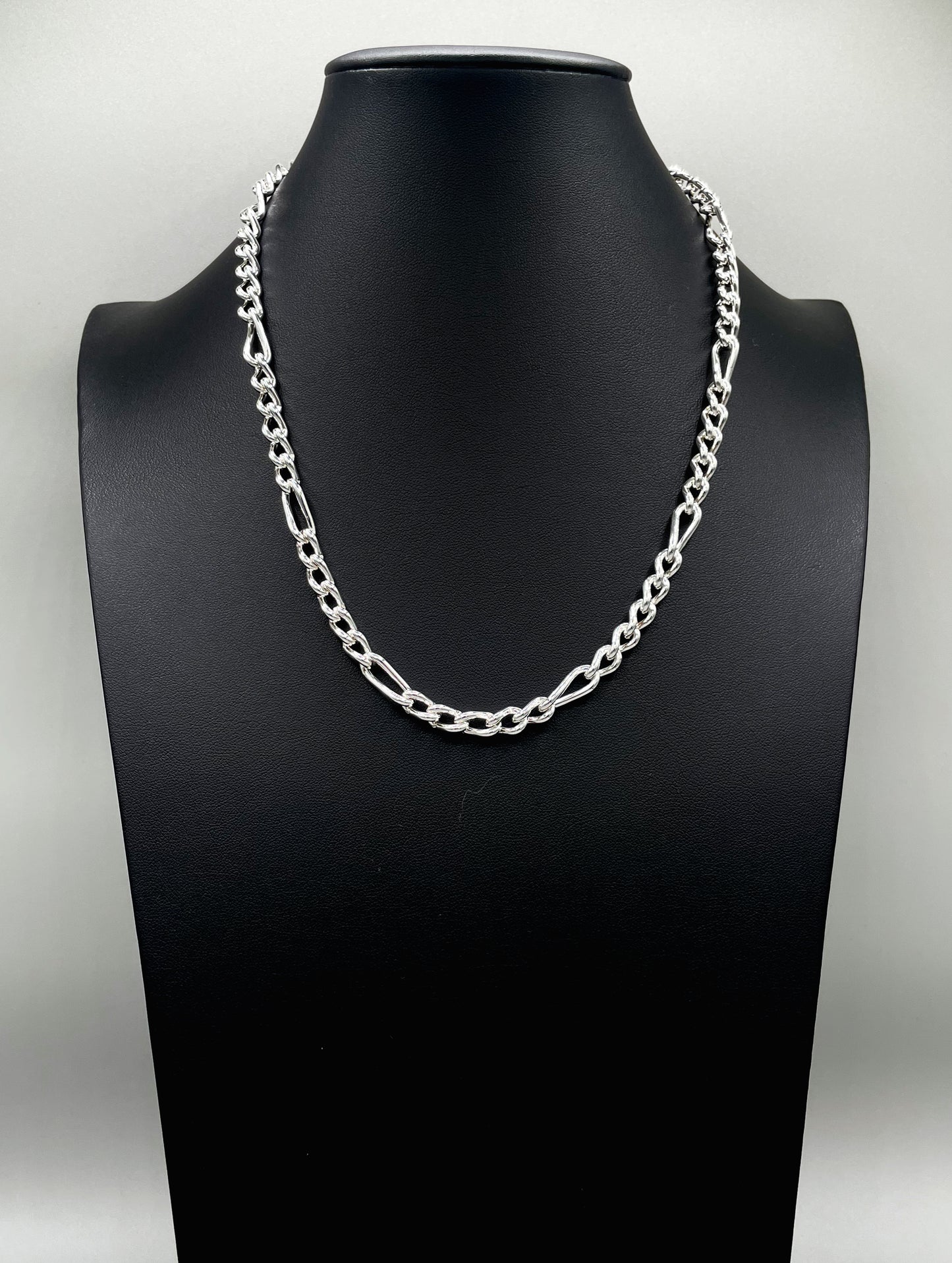 Stronghold Armoni Chain