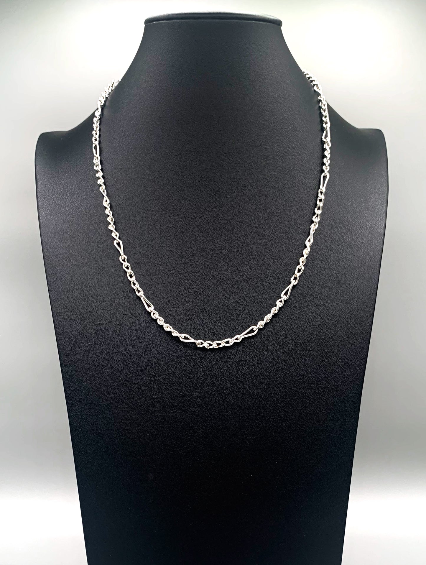 Stronghold Armoni Chain