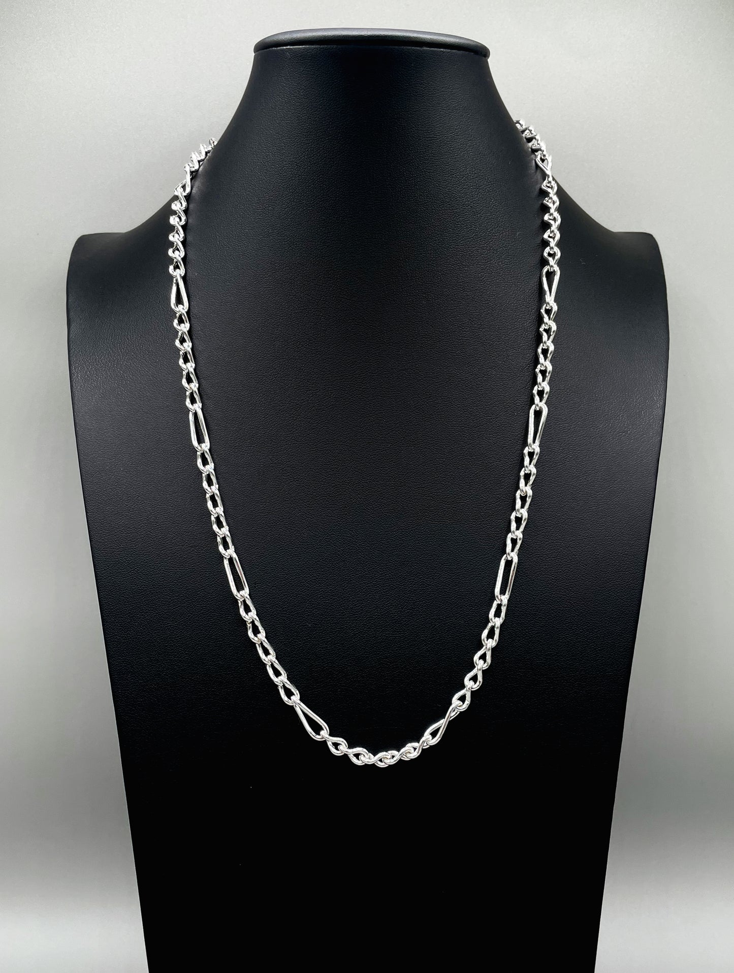 Stronghold Armoni Chain