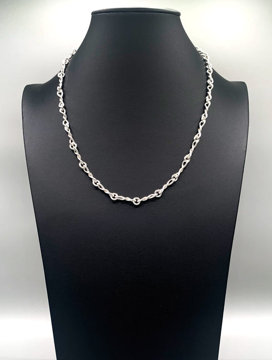 Stronghold Bolero Chain